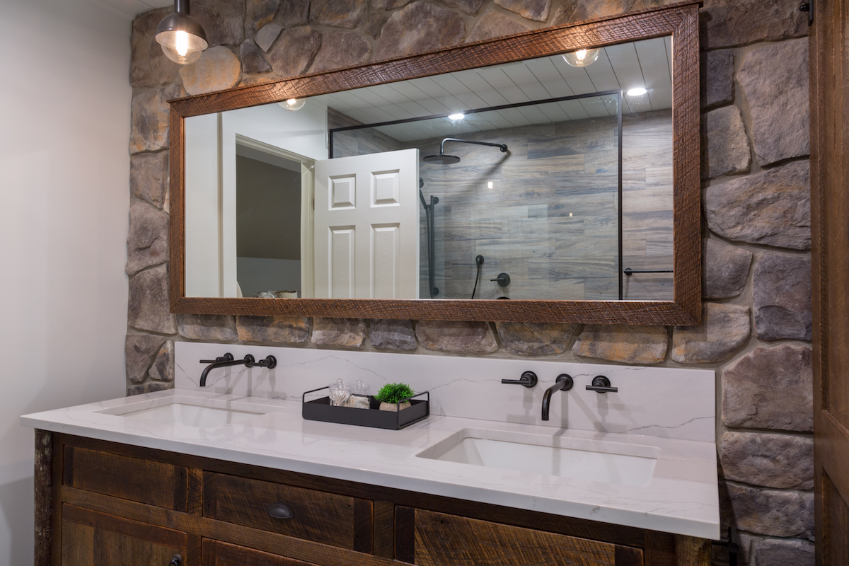 stone-wall-primary-bathroom-interior-design-ns-interiors