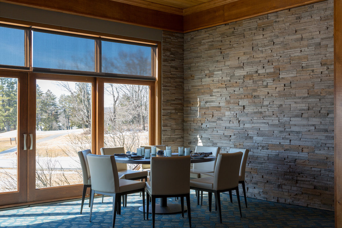 restaurant-design-dining-table-stone-wall-ns-interior-design