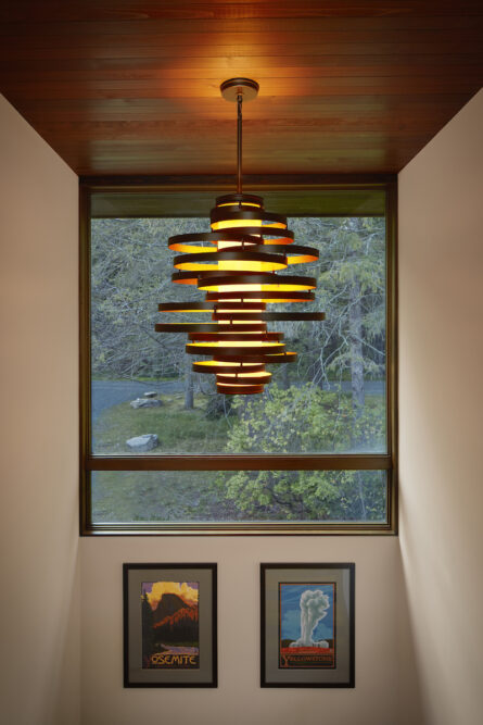 unique-art-chandelier-lighting-lake-house-entryway-foyer