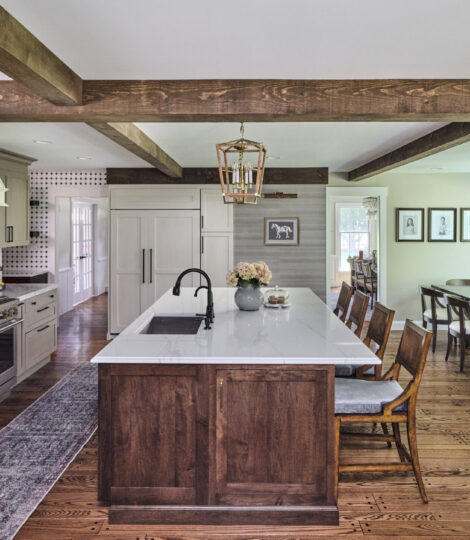 Rustic-Traditional Kitchen & Laundry